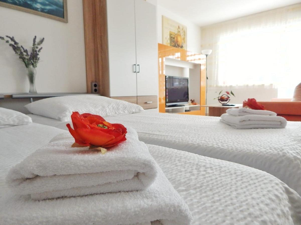 Aparthotel Casa Blanca à Wirges Extérieur photo