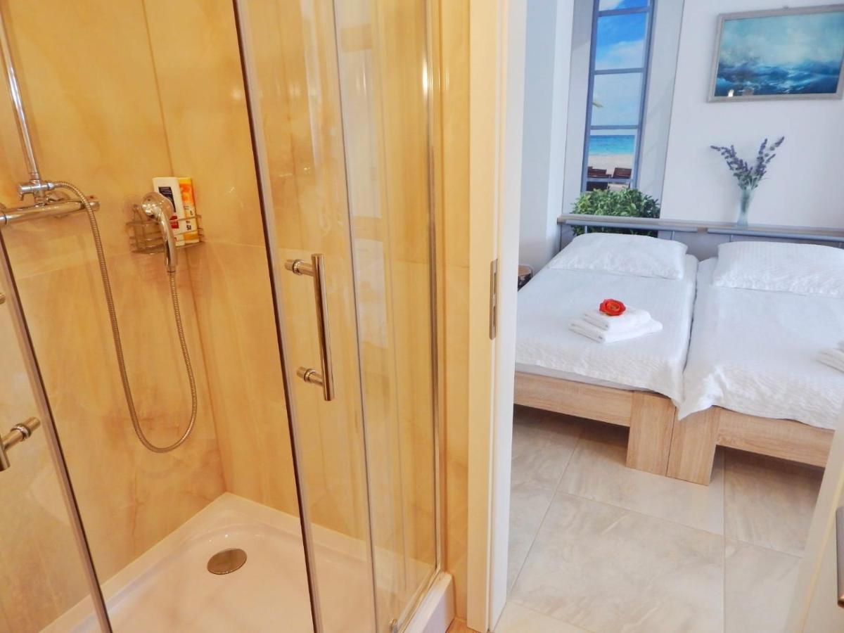 Aparthotel Casa Blanca à Wirges Extérieur photo