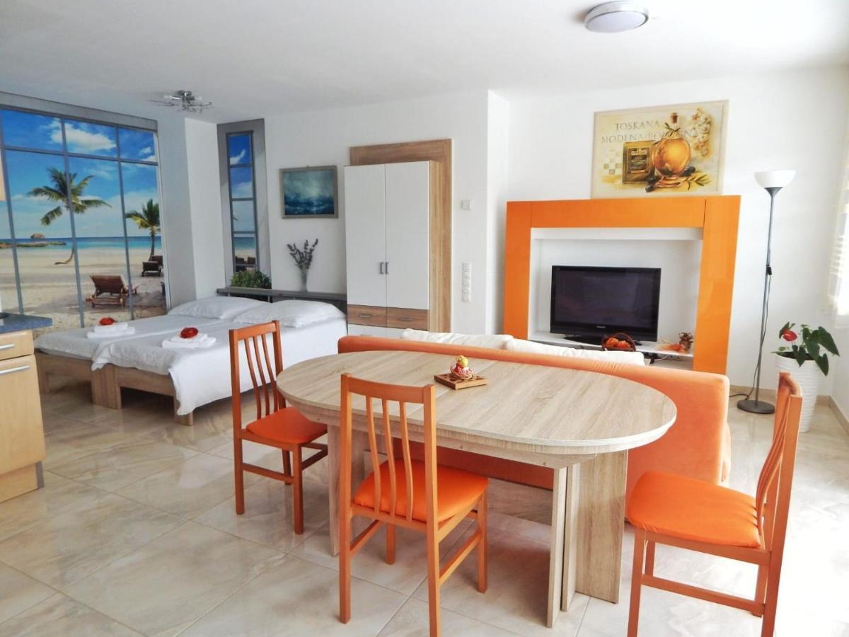 Aparthotel Casa Blanca à Wirges Extérieur photo